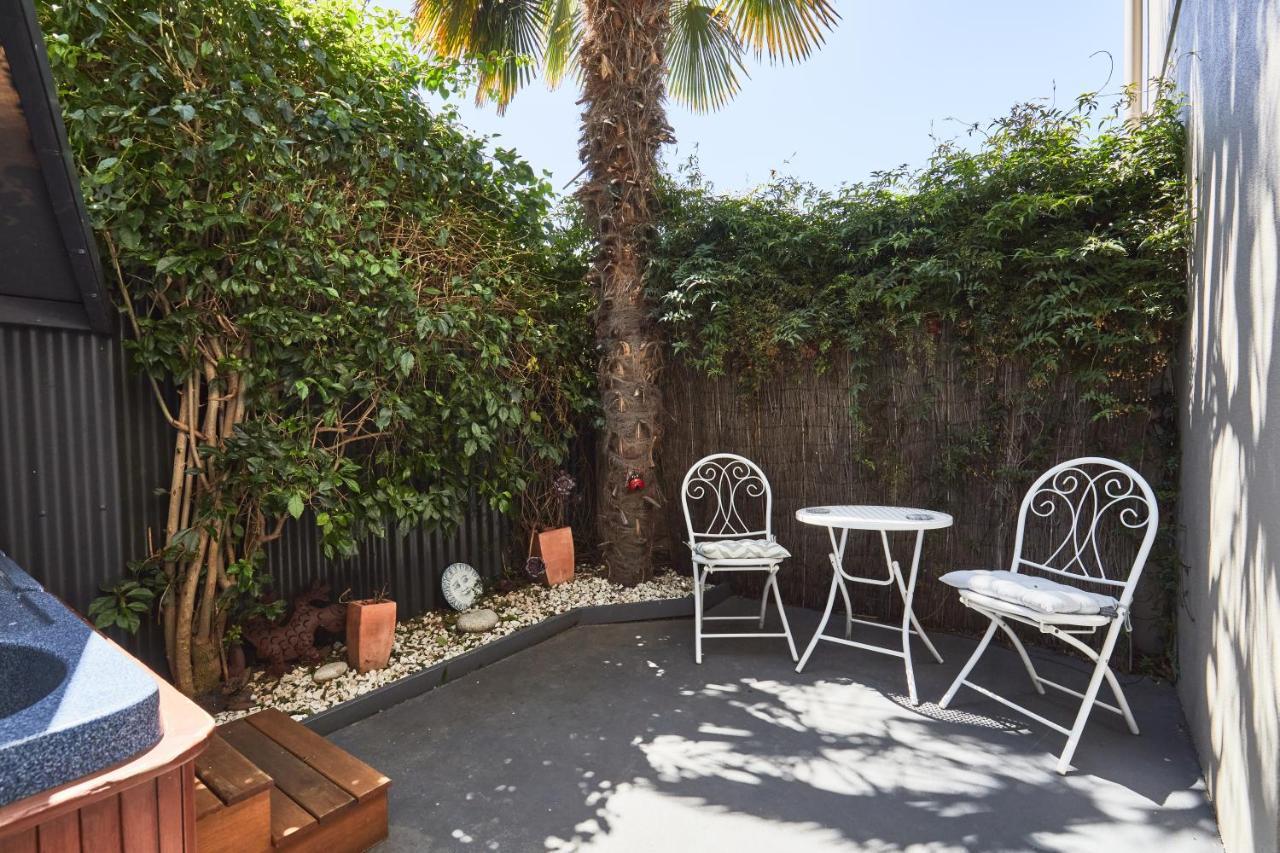 Blenheim Palms Motel Ngoại thất bức ảnh