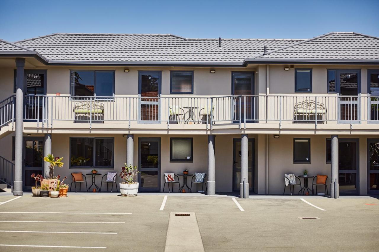 Blenheim Palms Motel Ngoại thất bức ảnh