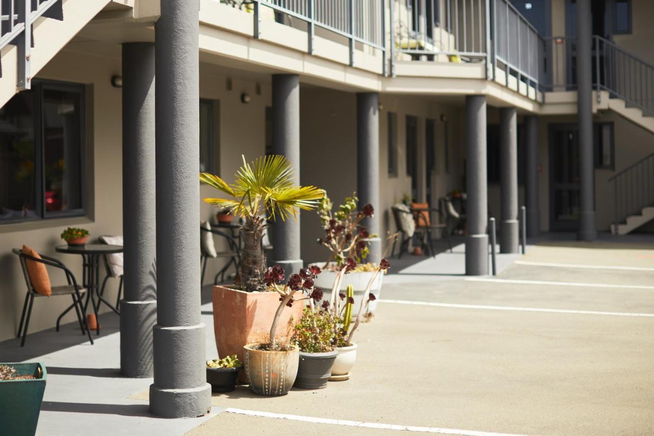 Blenheim Palms Motel Ngoại thất bức ảnh