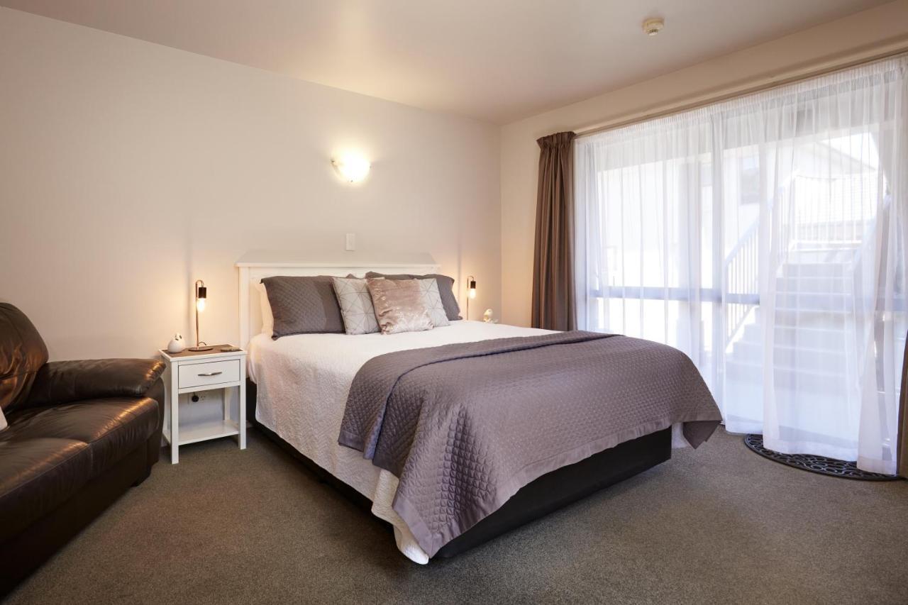 Blenheim Palms Motel Ngoại thất bức ảnh