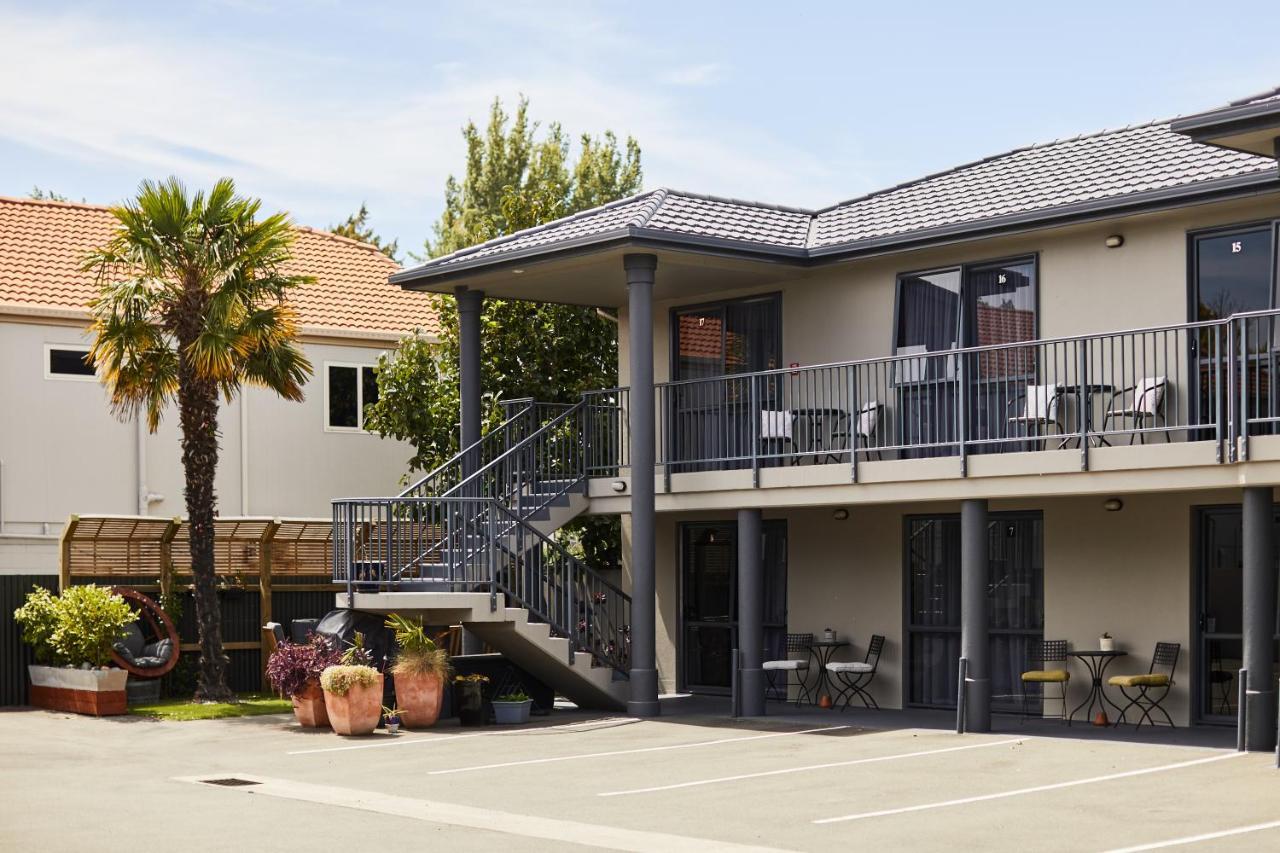 Blenheim Palms Motel Ngoại thất bức ảnh