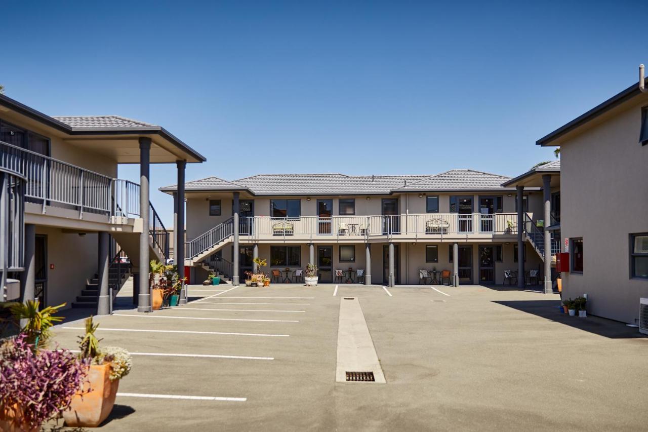 Blenheim Palms Motel Ngoại thất bức ảnh